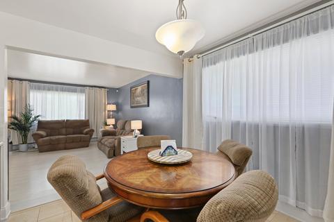 922 S Harvard Ave, Addison, IL 60101 photo 5