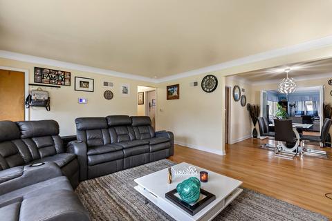 2304 S 20th Ave, Broadview, IL 60155 photo 4
