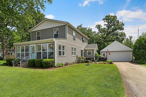 218 N Emerald Dr, Mchenry, IL 60051 photo 1
