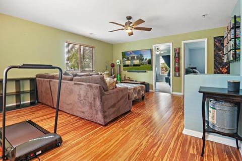 218 N Emerald Dr, Mchenry, IL 60051 photo 23