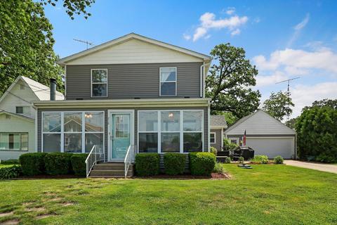 218 N Emerald Dr, Mchenry, IL 60051 photo 2