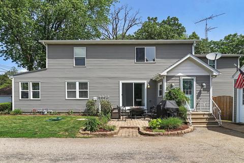 218 N Emerald Dr, Mchenry, IL 60051 photo 3