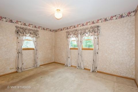 912 Eddy Ct, Wheaton, IL 60187 photo 9