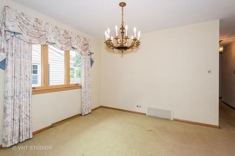912 Eddy Ct, Wheaton, IL 60187 photo 5