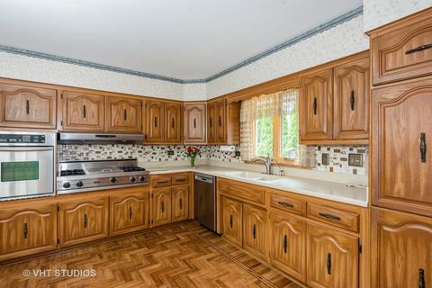 912 Eddy Ct, Wheaton, IL 60187 photo 7