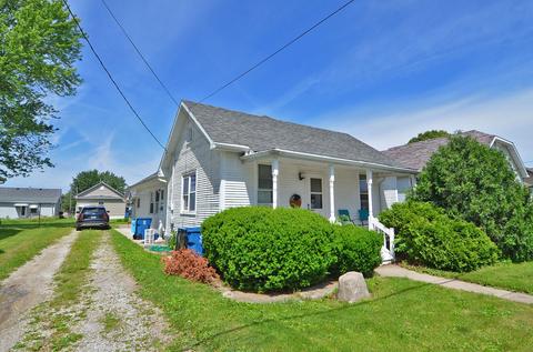 1412 Pulaski St, Peru, IL 61354 photo 1