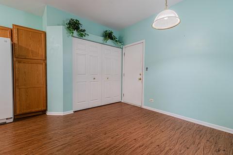 5567 Elizabeth Pl, Rolling Meadows, IL 60008 photo 11