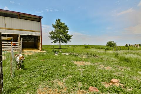 5928 E Johnson Rd, Freeport, IL 61032 photo 7
