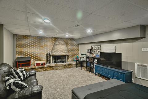 5928 E Johnson Rd, Freeport, IL 61032 photo 28