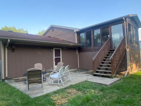 109 S Parkside Rd, Normal, IL 61761 photo 4