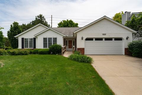 2809 Keystone Rd, Bloomington, IL 61704 photo 1