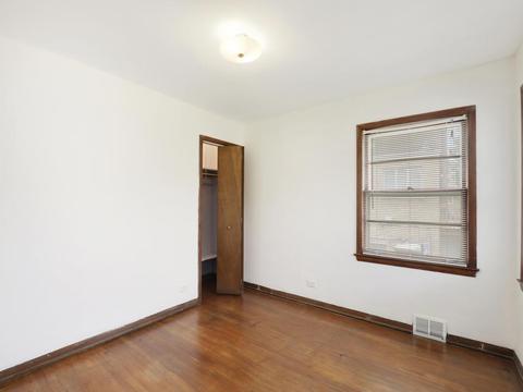 2245 Erika Dr, Broadview, IL 60155 photo 9