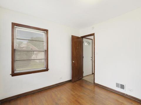 2245 Erika Dr, Broadview, IL 60155 photo 10