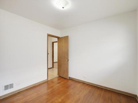 2245 Erika Dr, Broadview, IL 60155 photo 8