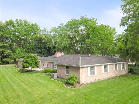 2804 E Oakland Ave, Bloomington, IL 61704 photo 5