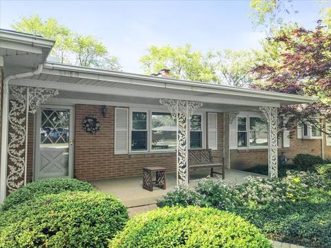 2804 E Oakland Ave, Bloomington, IL 61704 photo 3