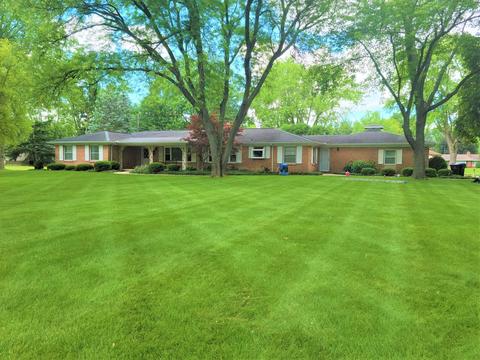 2804 E Oakland Ave, Bloomington, IL 61704 photo 1