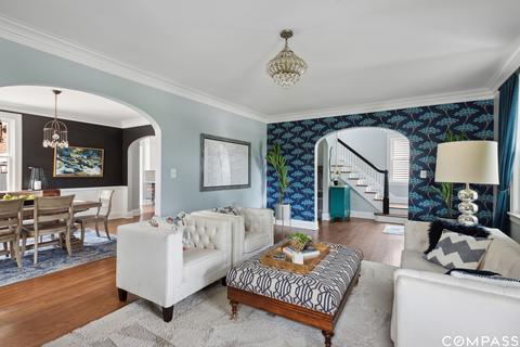 532 S Washington St, Wheaton, IL 60187 photo 5