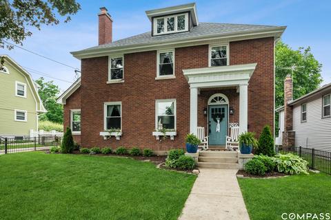 532 S Washington St, Wheaton, IL 60187 photo 2
