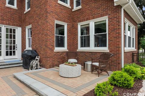 532 S Washington St, Wheaton, IL 60187 photo 29