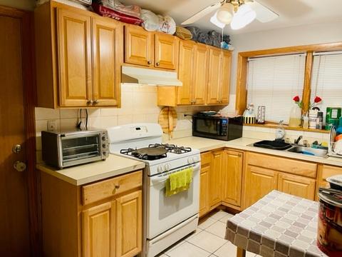 57 Dover Dr, Des Plaines, IL 60016 photo 17