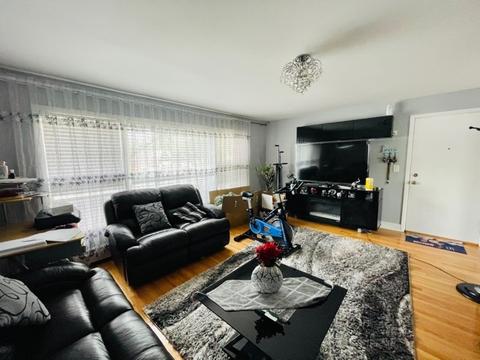 57 Dover Dr, Des Plaines, IL 60016 photo 6