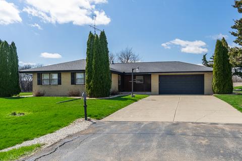 609 Cedar St, Cedar Point, IL 61316 photo 4