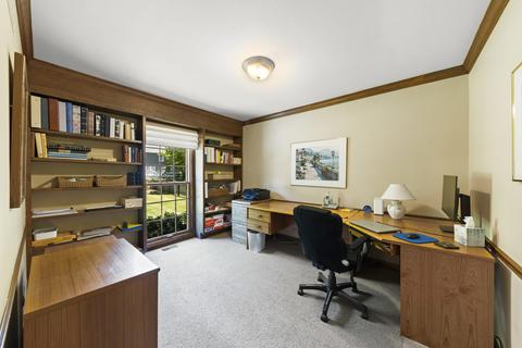 2037 Burnham Pl, Wheaton, IL 60189 photo 16