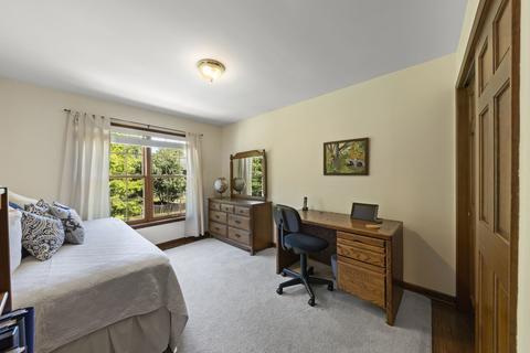 2037 Burnham Pl, Wheaton, IL 60189 photo 27