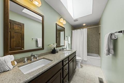 2037 Burnham Pl, Wheaton, IL 60189 photo 28