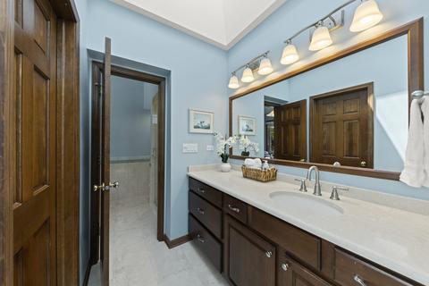 2037 Burnham Pl, Wheaton, IL 60189 photo 21