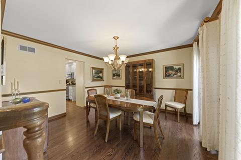 2037 Burnham Pl, Wheaton, IL 60189 photo 8