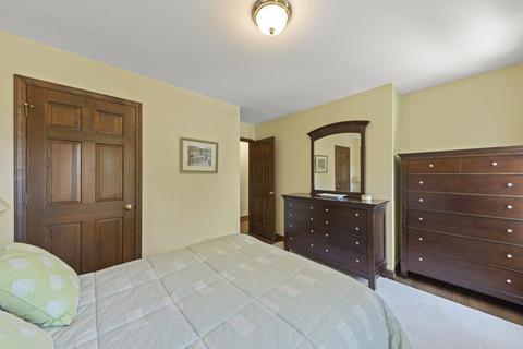 2037 Burnham Pl, Wheaton, IL 60189 photo 31