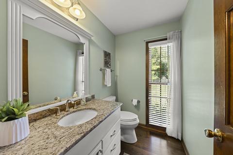2037 Burnham Pl, Wheaton, IL 60189 photo 15