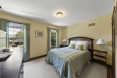 2037 Burnham Pl, Wheaton, IL 60189 photo 30