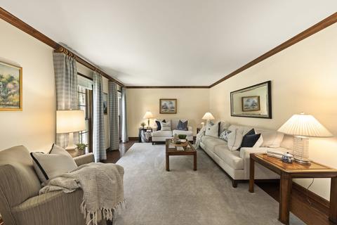 2037 Burnham Pl, Wheaton, IL 60189 photo 6