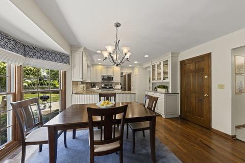 2037 Burnham Pl, Wheaton, IL 60189 photo 11