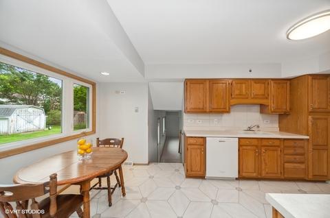 931 Blaze Trl, Wheeling, IL 60090 photo 7