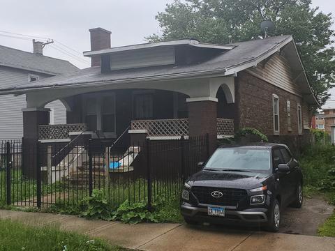 149 E 114th Pl, Chicago, IL 60628 photo 2