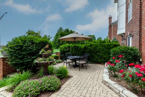 109 Spring Ave, Naperville, IL 60540 photo 3