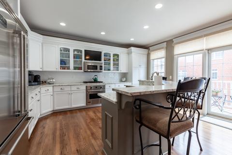 109 Spring Ave, Naperville, IL 60540 photo 7