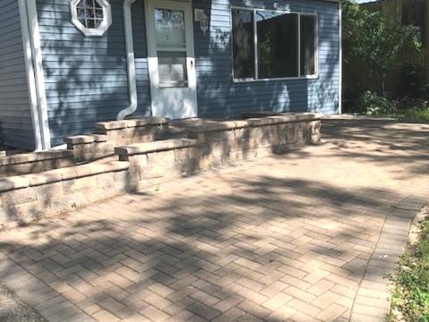 755 Mcclure Rd, Aurora, IL 60502 photo 2