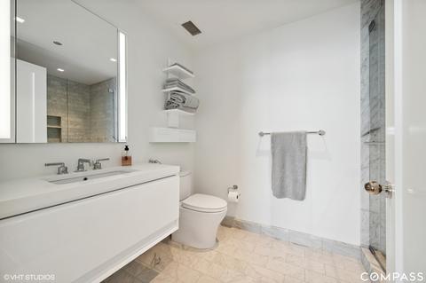 60 E Monroe St #6702, Chicago, IL 60603 photo 32