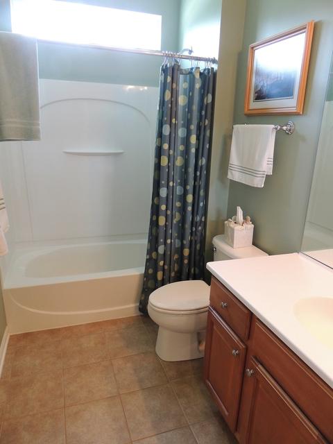 2896 Edgewater Dr, Elgin, IL 60124 photo 13