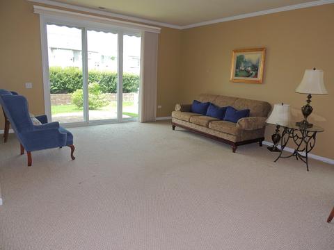 2896 Edgewater Dr, Elgin, IL 60124 photo 5