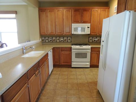 2896 Edgewater Dr, Elgin, IL 60124 photo 9