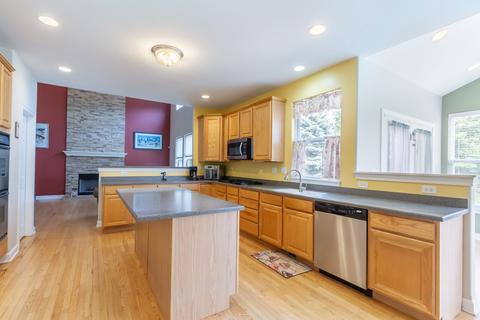 1927 Primrose Ct, Bartlett, IL 60103 photo 8