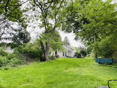 9 Guth St, East Dundee, IL 60118 photo 3