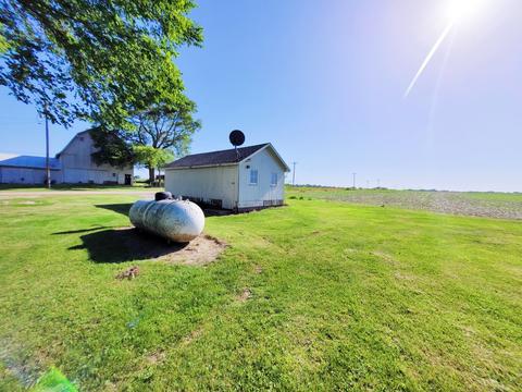 12120 Mason Rd, Morrison, IL 61270 photo 21