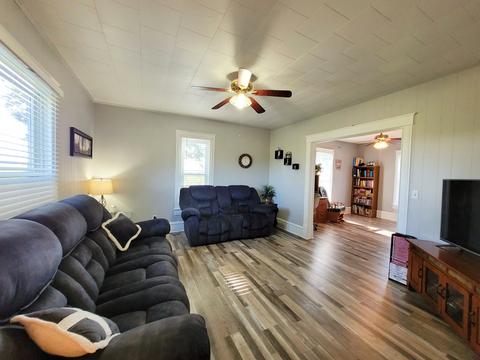 12120 Mason Rd, Morrison, IL 61270 photo 4